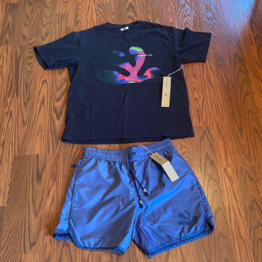 Wasted Collective bundle t-shirt and shorts. Size XS